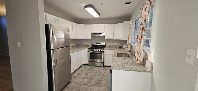 Foto del edificio - 13903 Grenfell Pl