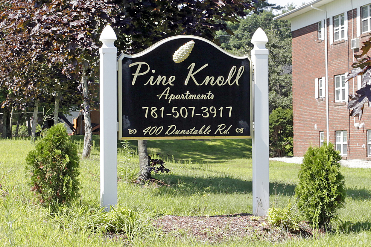 Foto del edificio - Pine Knoll Apartments