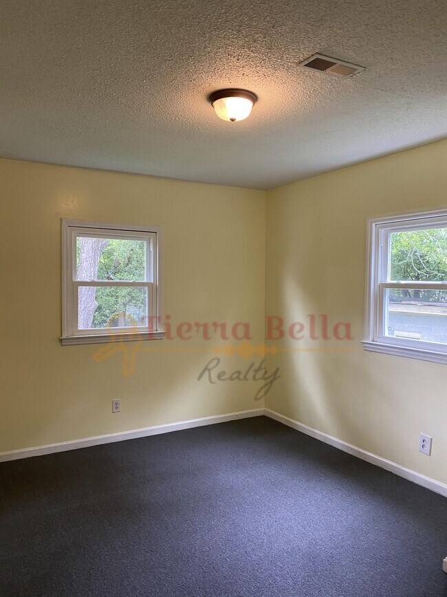 Foto del edificio - 2122 Old Edisto Dr