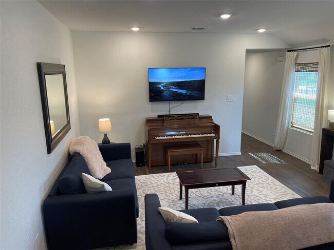 Foto del edificio - 125 Calgary Ln