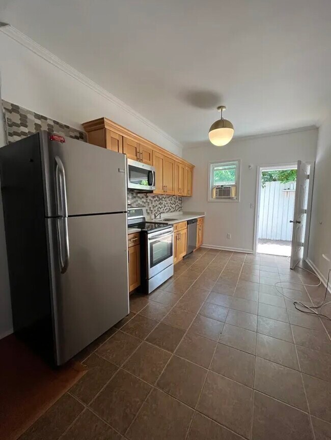 Foto del edificio - 1745 N Newkirk St