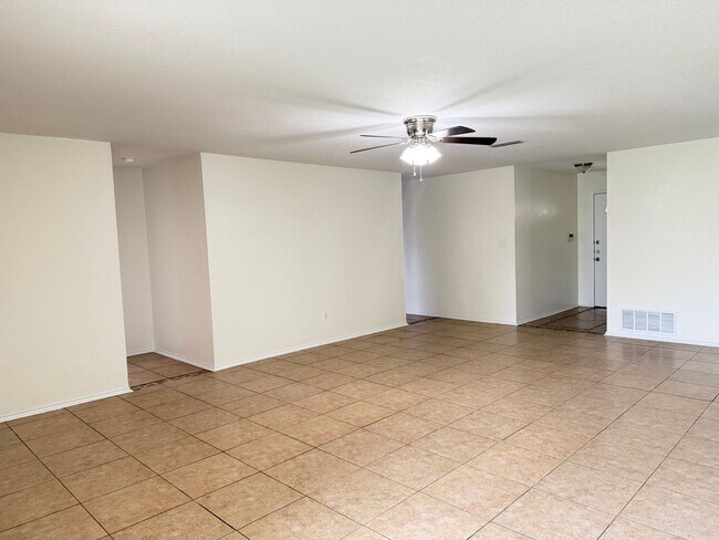 Building Photo - 2602 BigLeaf Dr...  LONGHORN PROPERTIES... 254-526-0382