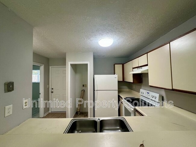 Photo - 205 Sunn Aire Ct House