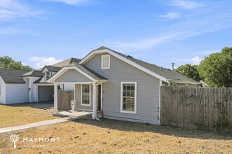 Building Photo - 5637 Bonnell Ave