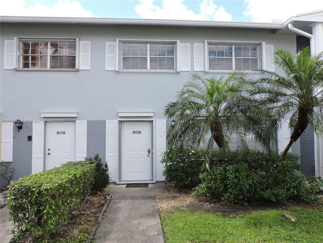 1864 SW 81st Ter, Davie, FL 33324 Townhome Rentals in Davie FL