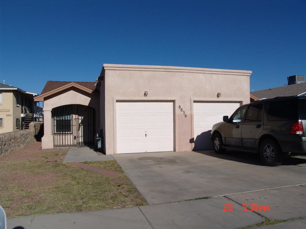 Foto principal - 8836 Norton St