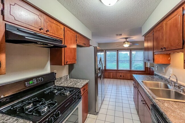 Foto del edificio - Charming 4 Bedroom in Montgomery