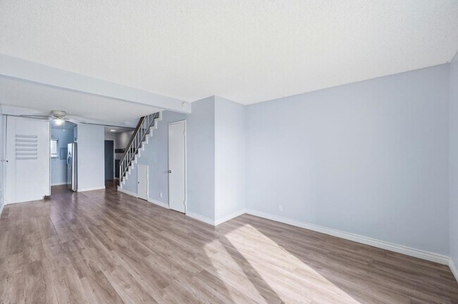 Foto del edificio - 267 S Ventura Rd