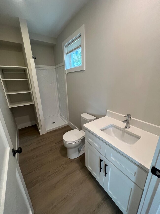 Building Photo - 63 Perrin St