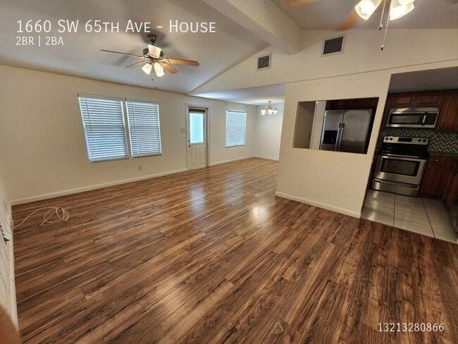Building Photo - 1660 SW 65th Ave