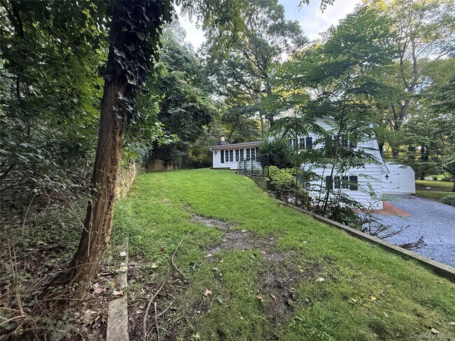 Foto del edificio - 70 Rinaldo Rd