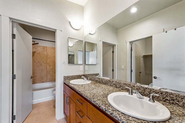 Foto del edificio - 894 20th St