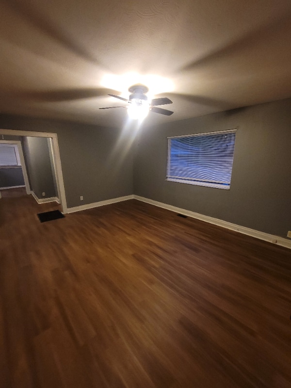 Building Photo - 1068 Willow Dr