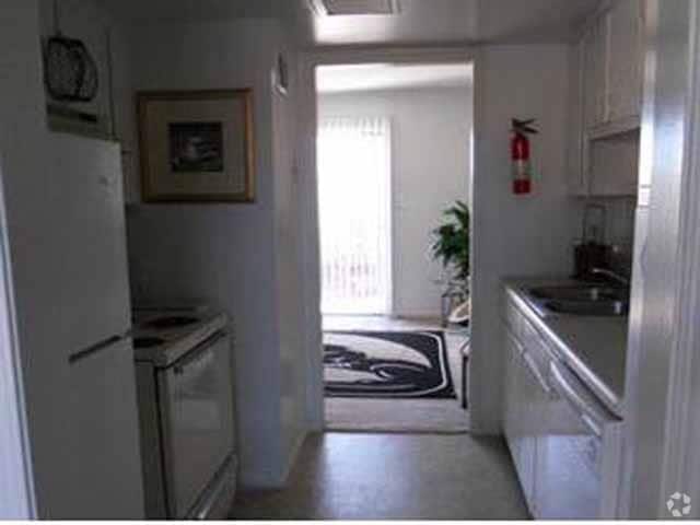 Kitchen - Broadway at East Atlanta