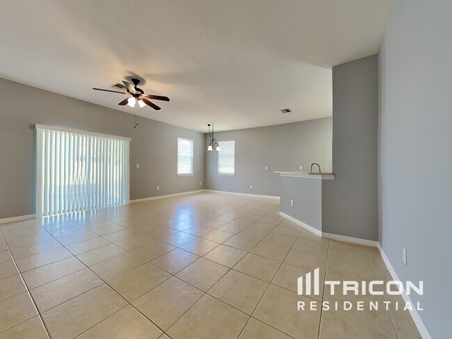Foto del edificio - 602 19Th Street Nw Ruskin FL