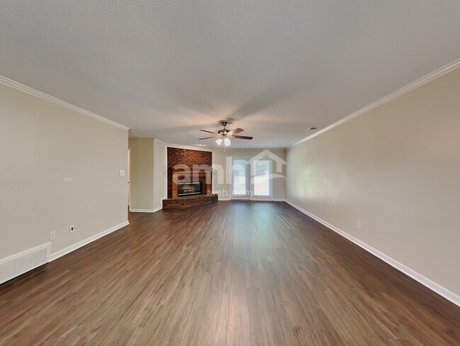 Building Photo - 8880 Forest Breeze Drive