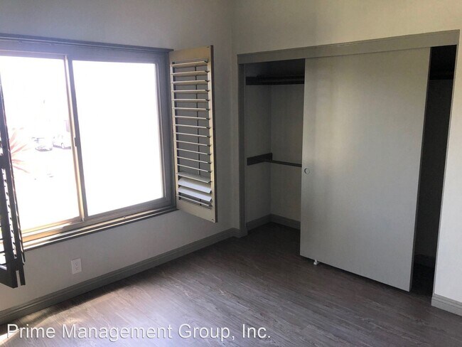 Building Photo - 2 br, 2 bath House - 411 Coral Reef Dr. #36