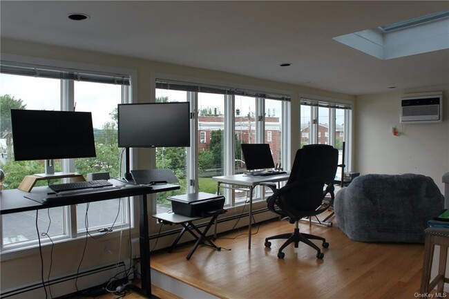 Foto del edificio - 6 Spring Street Unit 3A