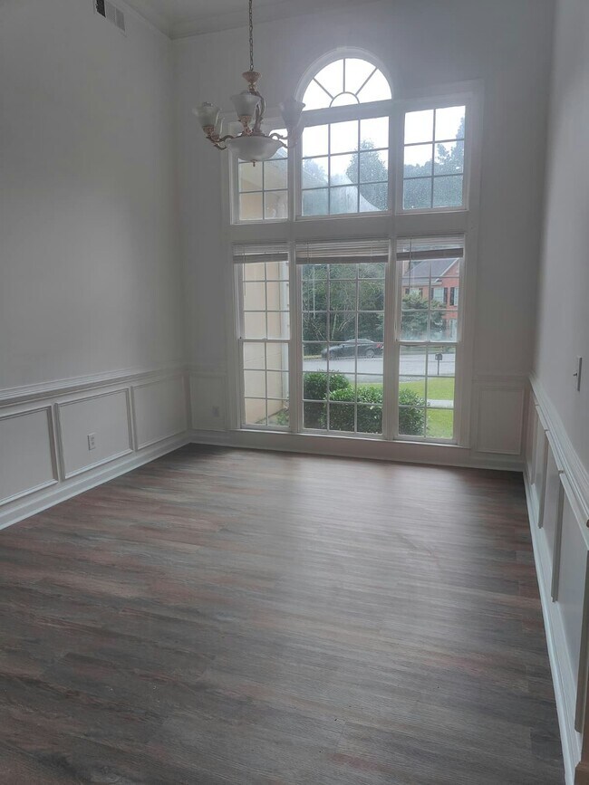 Building Photo - 6806 Lombard Ct