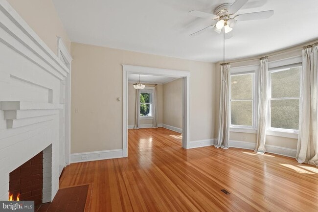 Building Photo - 5602 39th St NW