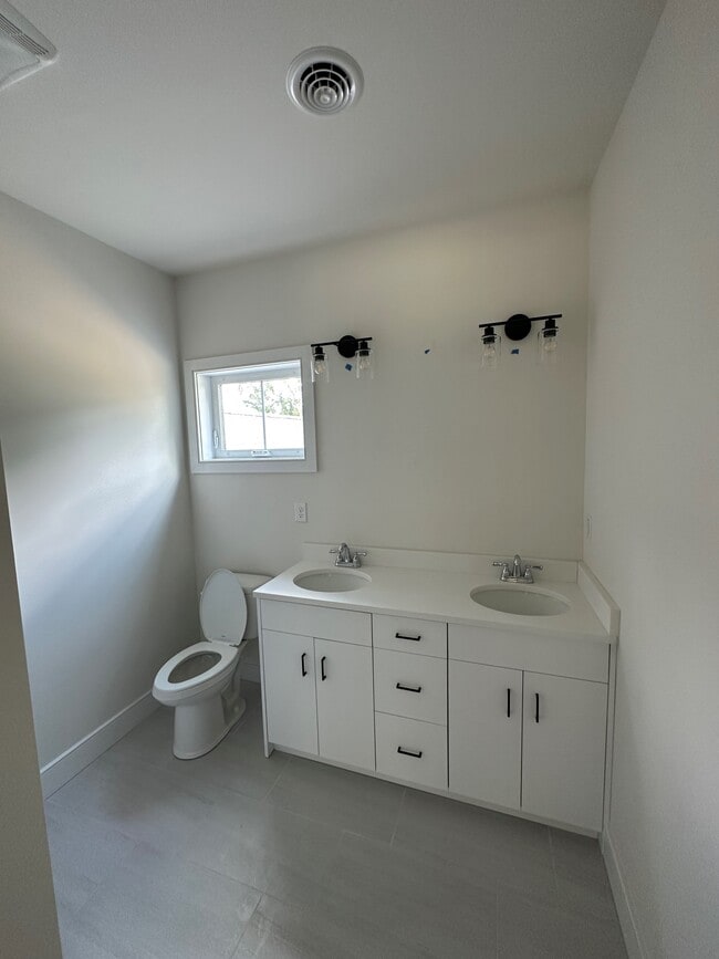 2370 Curry Rd, Schenectady, NY 12303 Apartments in Schenectady, NY