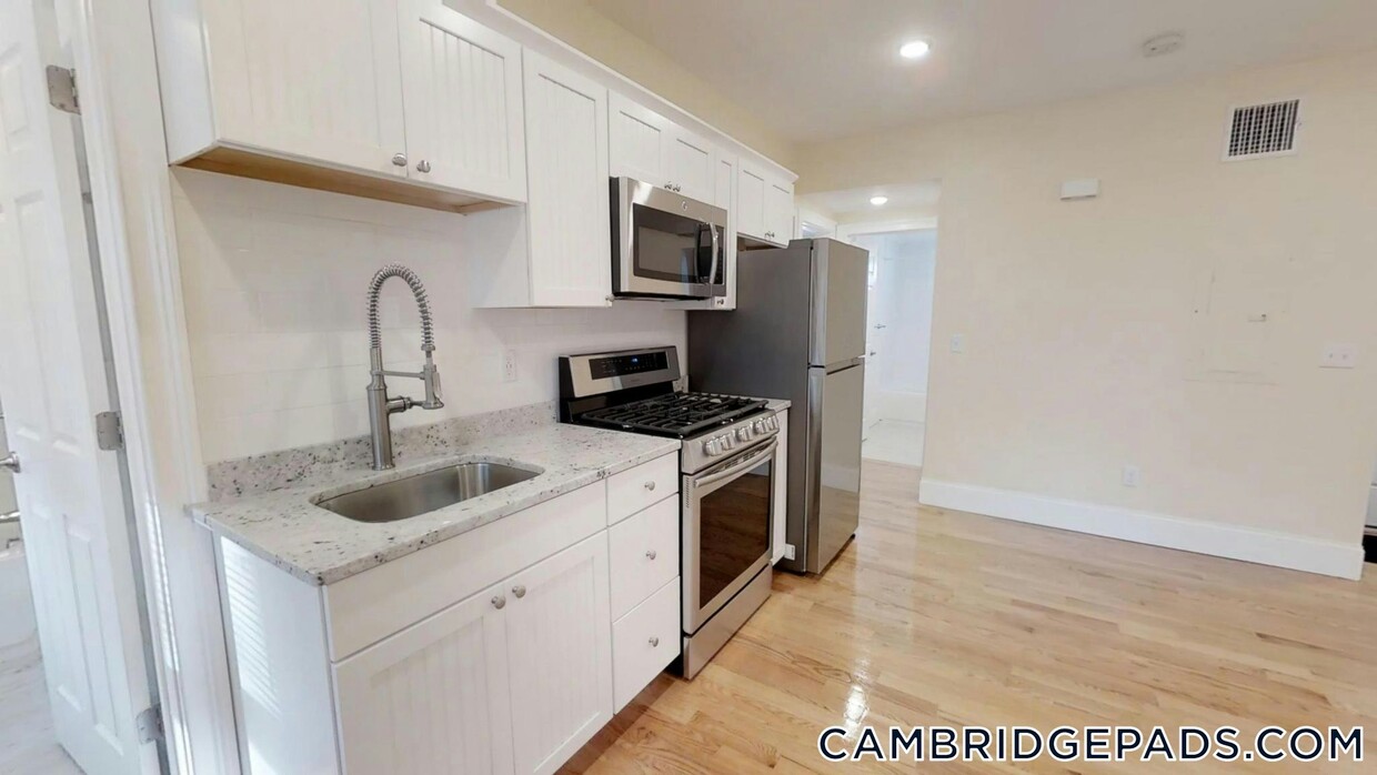 Primary Photo - 30 Cambridge Terrace