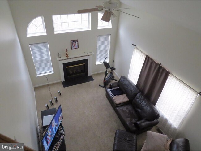 Foto del edificio - 31 Deerborne Trail