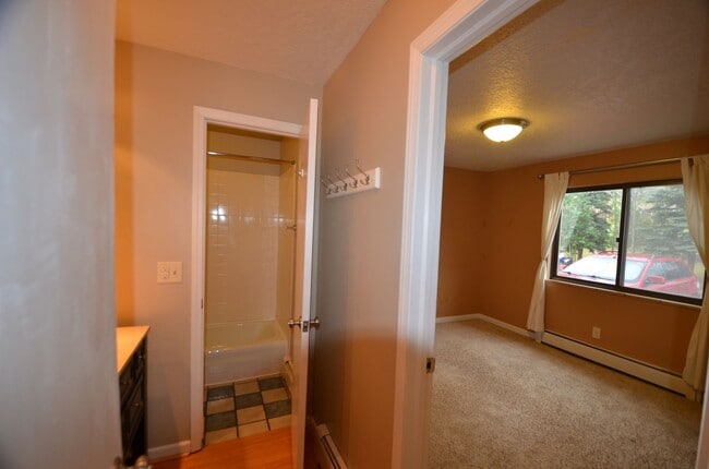 Building Photo - Pets negotiable! Dillon Valley East Condo!...