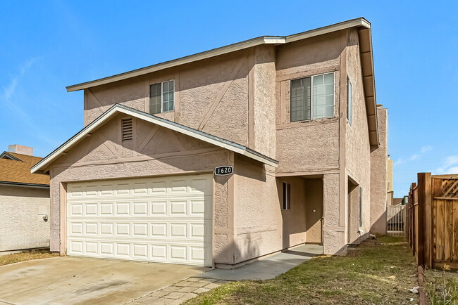 Building Photo - 1620 Lorna Dr