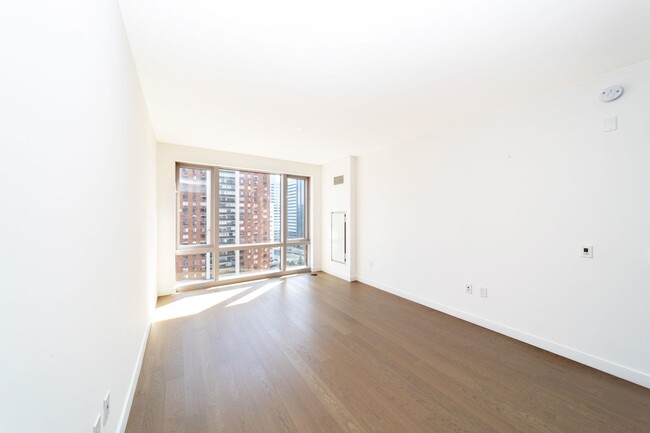 Foto del edificio - 75 Park Ln S