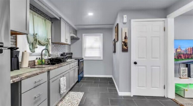 Foto del edificio - 1536 Niagara Ave