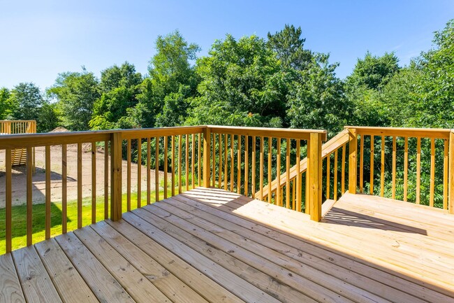 Building Photo - Welcome to Your Forever Haven!