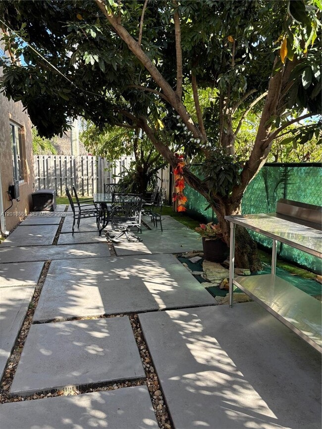 Building Photo - 16274 SW 71st Terrace