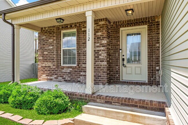 Foto del edificio - 112 Sycamore Hill Dr