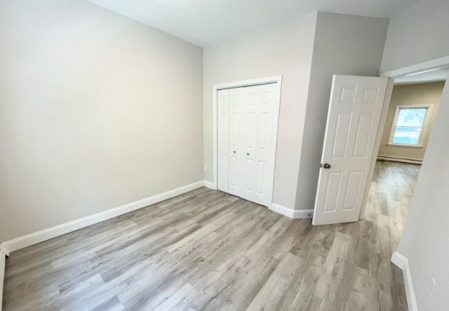 Foto del edificio - 174 Bolton St