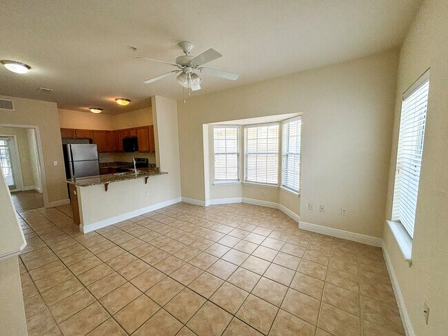 Building Photo - Chase Hollow #83 - Pet Friendly!