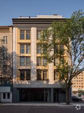 Building Photo - 1424 Saint Laurent Boul