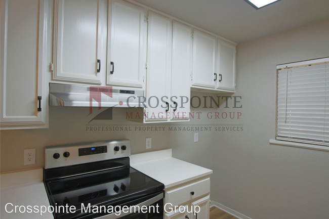 Foto del edificio - 3 br, 1.5 bath House - 12336 Chapman Rd