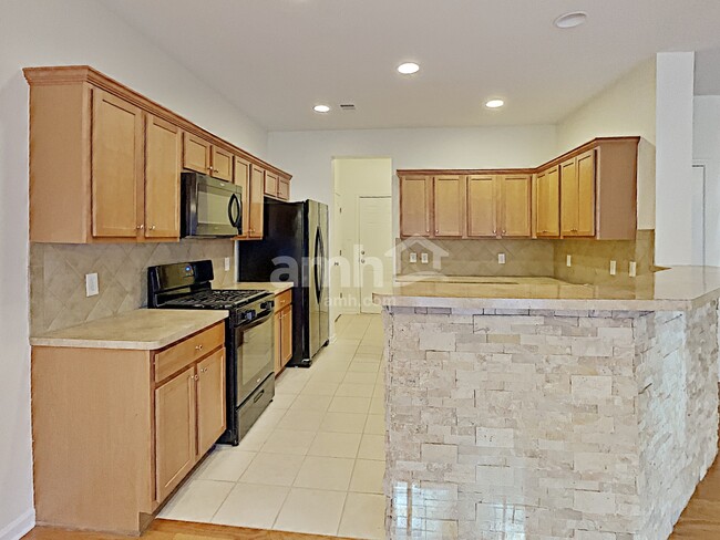 Building Photo - 209 Brookhaven Ct