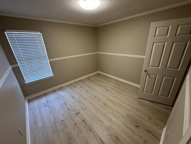 Foto del edificio - 8422 Jacob Dr