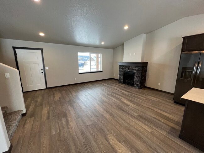 Building Photo - 12685 N Cavanaugh Dr