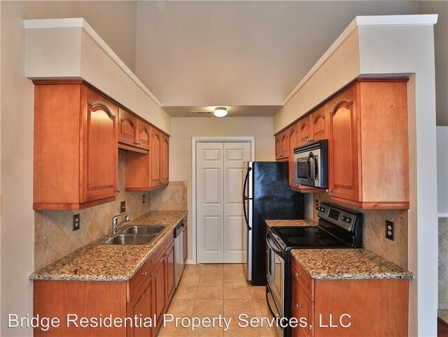 Building Photo - 5664 Cedar Creek Dr