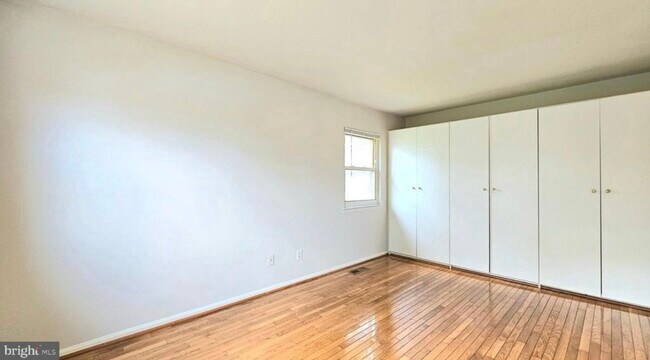 Bedroom 2 - 9521 Hagel Cir Townhome