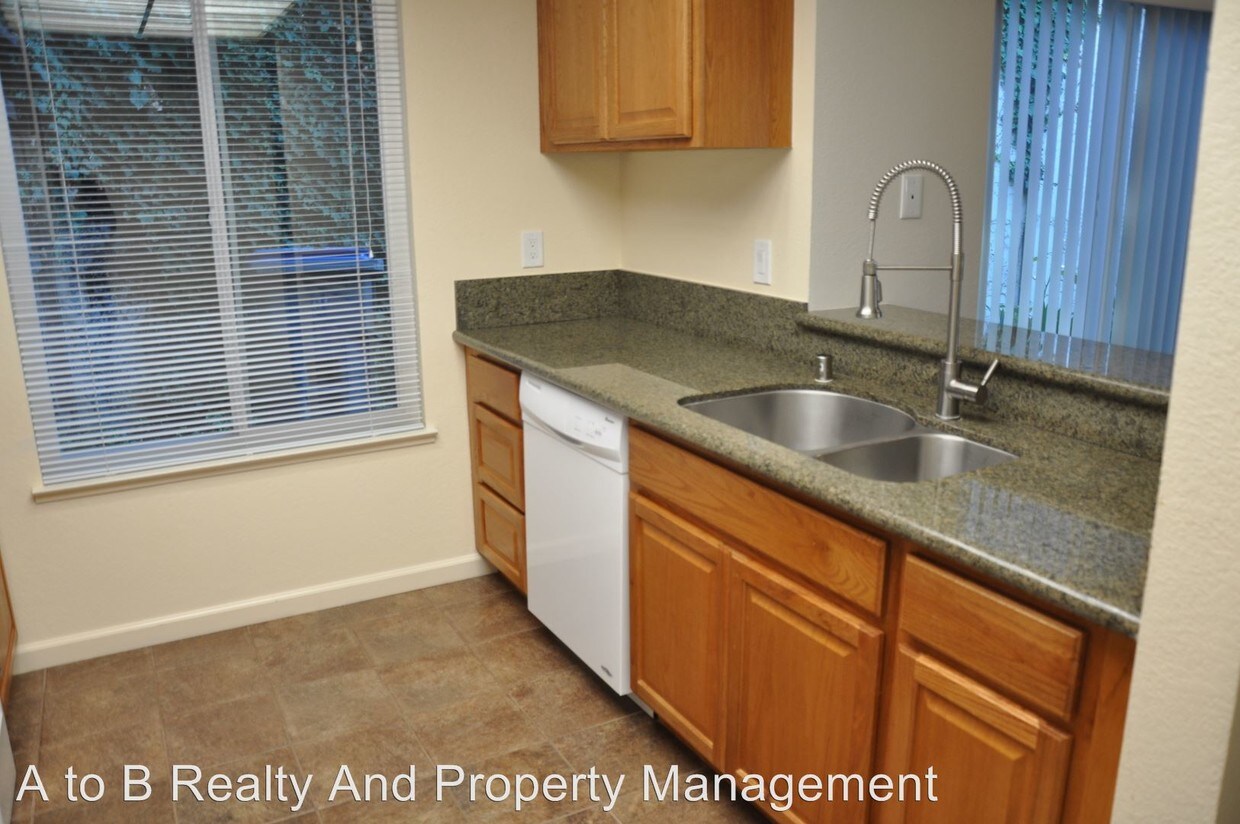 Primary Photo - 4887 Lago Vista Cir