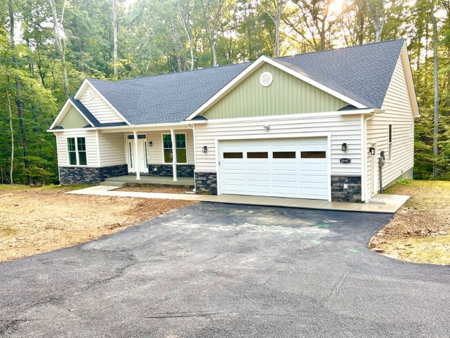 Foto del edificio - 28987 Lockes Hill Rd