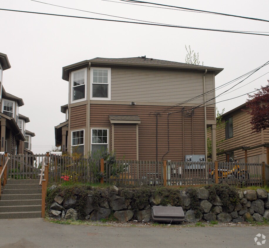 10547 Midvale Ave, Seattle, WA 98133 10547 Midvale Ave Seattle, WA