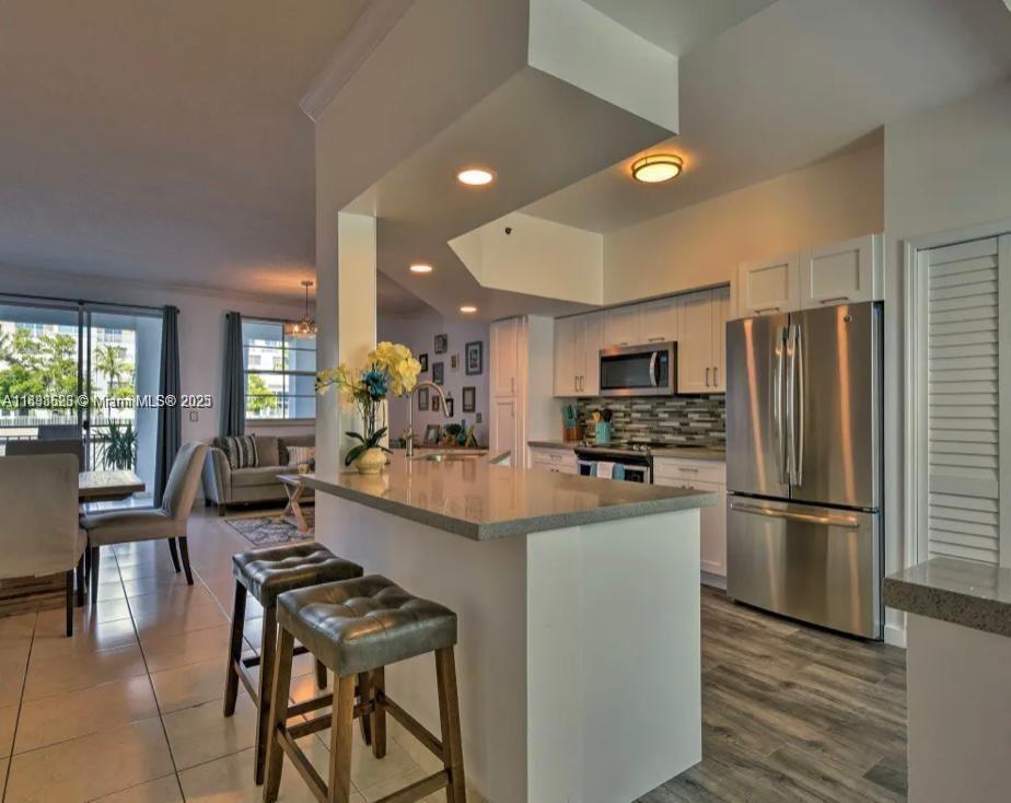 Foto principal - 3135 NE 184th St