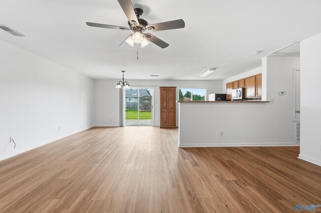 Foto del edificio - 15328 Mill Valley Dr