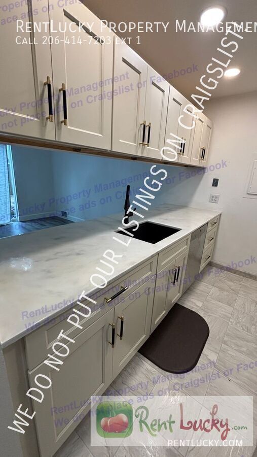 Building Photo - 11357 SE 212th Ln