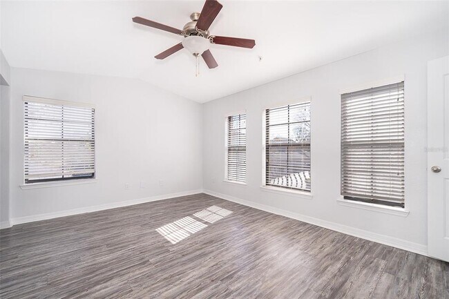 Foto del edificio - 4251 Fox St